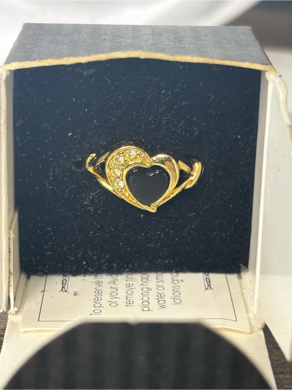 Vintage 1993 Avon Genuine Black Onyx Heart Ring Size 7 w/ Original Box
